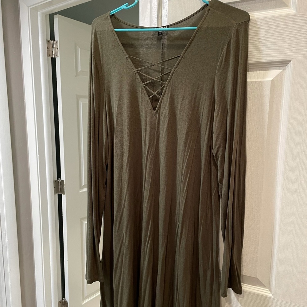 Long sleeve express soft dress